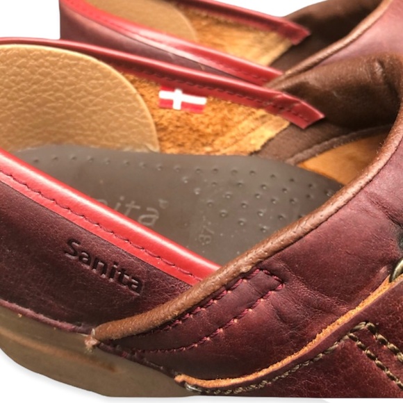 Sanita Closed Back Clogs Size 37
Burgundy Red Leather US 6
Comfort Slip On - Picture 3 of 14